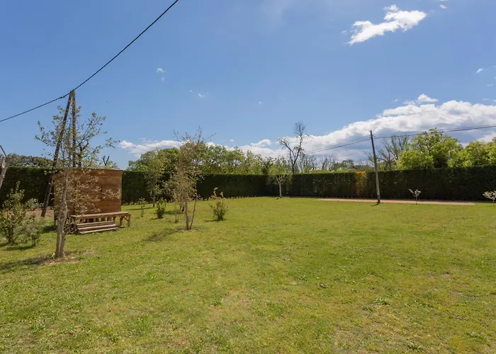 Vila Flateli *